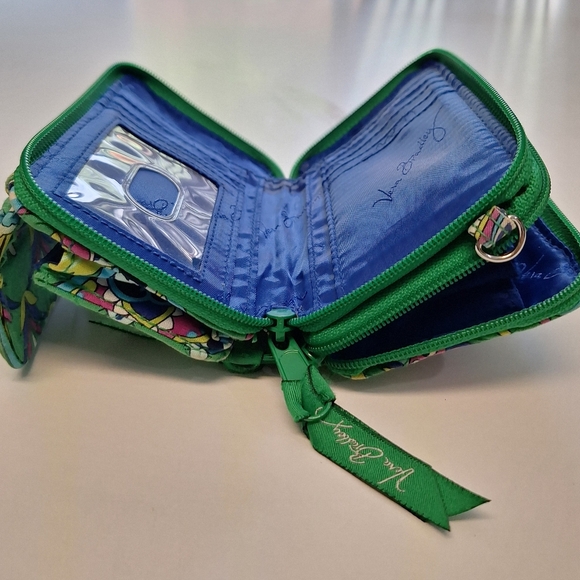 Vera Bradley wallet/crossbody plus Free Vera Bradley ID & coin purse - Picture 6 of 16